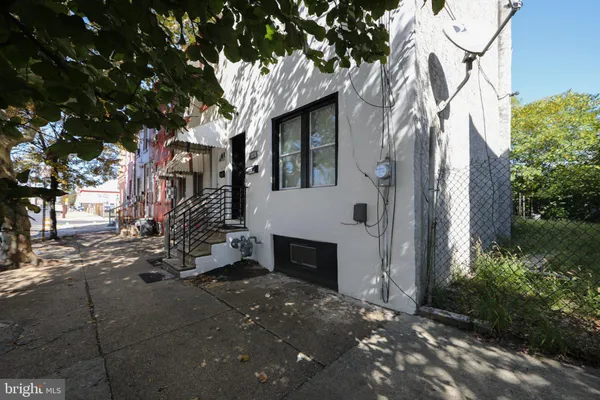 1034 S 4TH ST