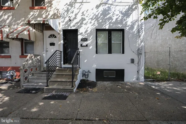 1034 S 4TH ST