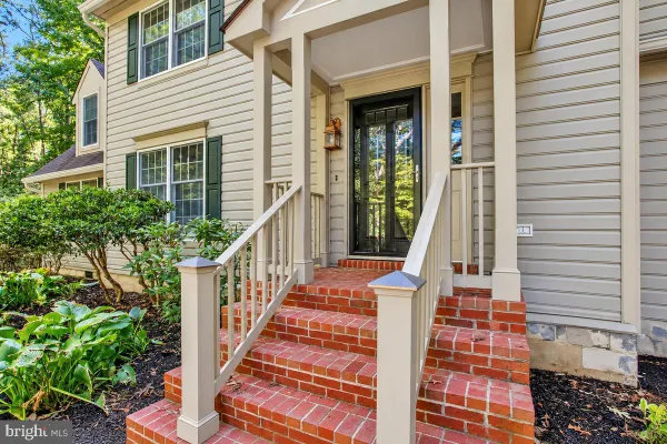 2425 FAWN CT