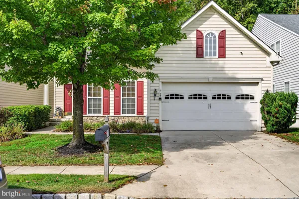 27 HEARTHSTONE BLVD