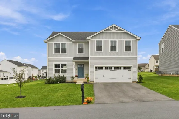 104 POMMEL LN