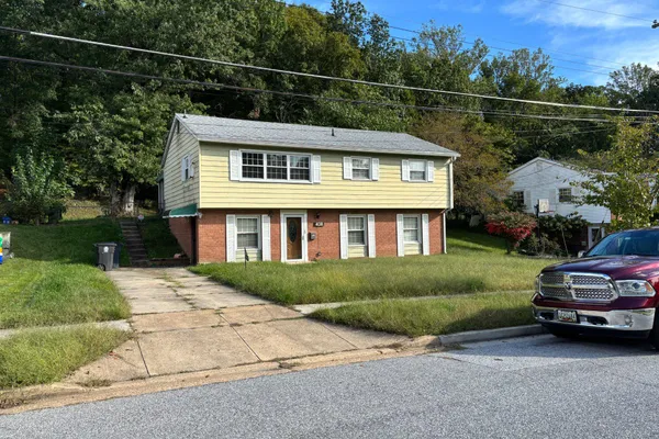 408 QUARRY AVE