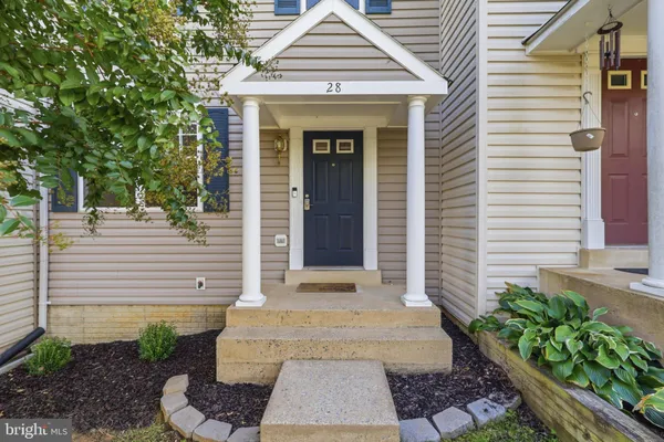 28 QUARTERPOLE CT