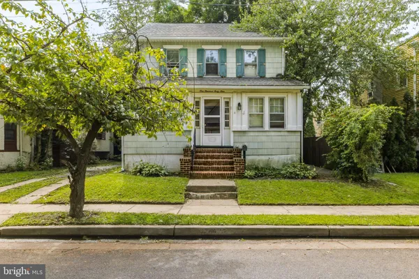 149 W BARBER AVE