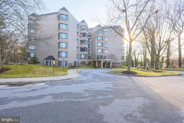 3041 FALLSTAFF RD 405D
