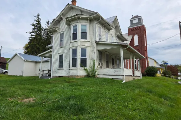 500 MAIN ST