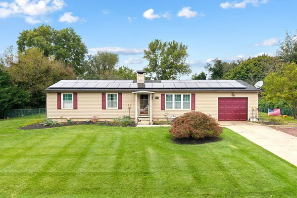 109 RIDGEWAY LN
