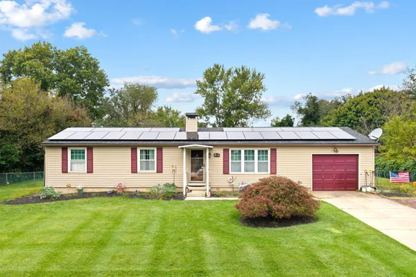 109 RIDGEWAY LN