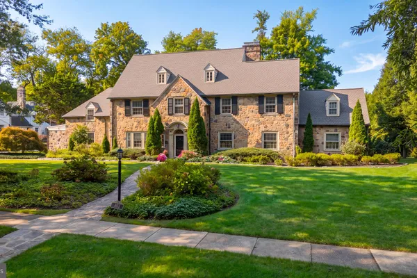 1103 HOPETON RD