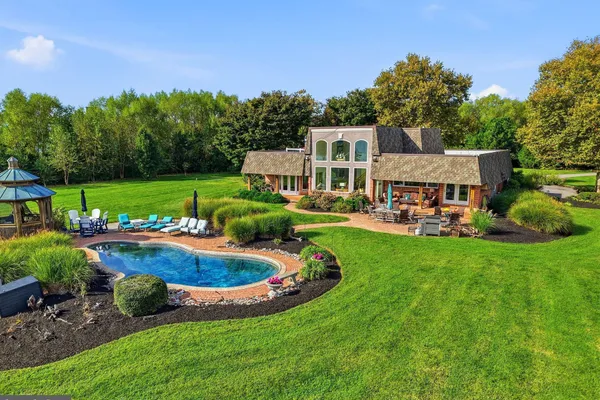 104 MARINERS CIR