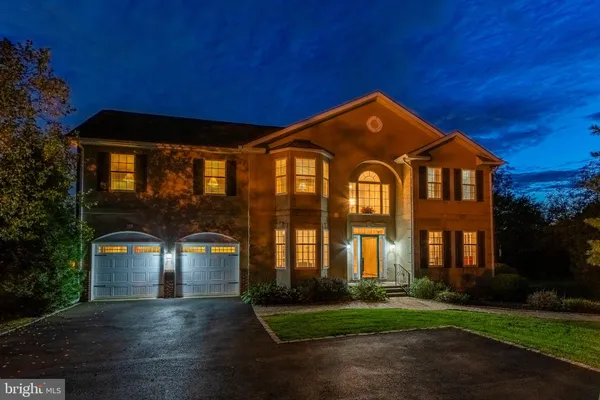 2117 EASTPORT WAY