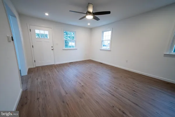 45 BURKE AVE