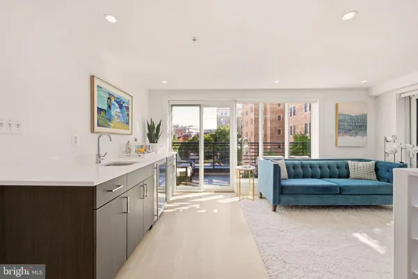 2014 KALORAMA RD 8