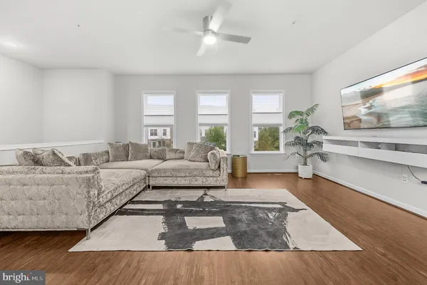 3346 WATERSHED BLVD