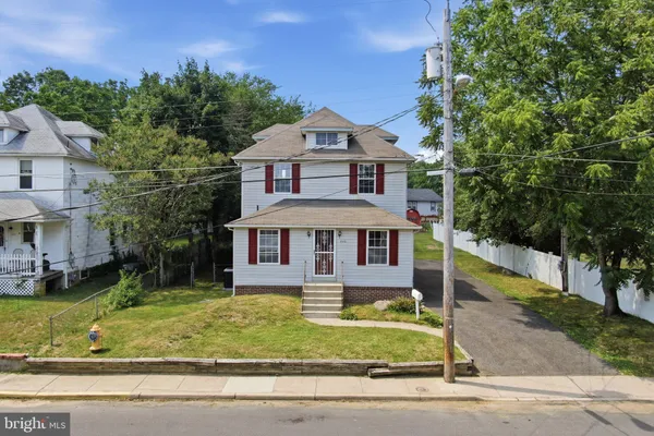 242 TRENTON AVE