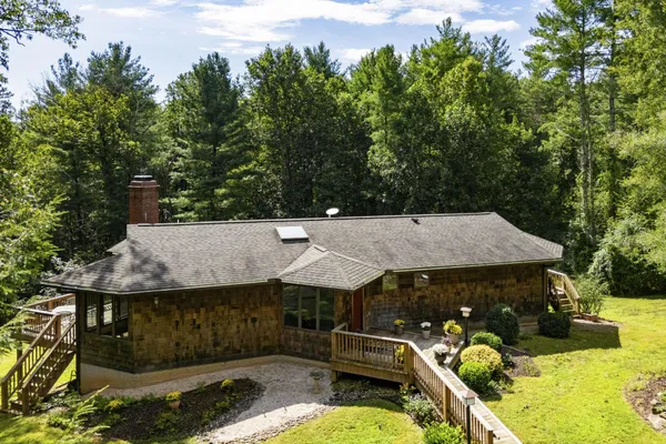 207 GRAND VIEW RD