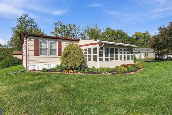 142 WEDGEWOOD CV