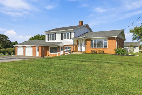 12121 WILLIAMSPORT PIKE