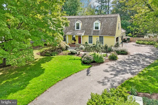 22 SCUDDER CT
