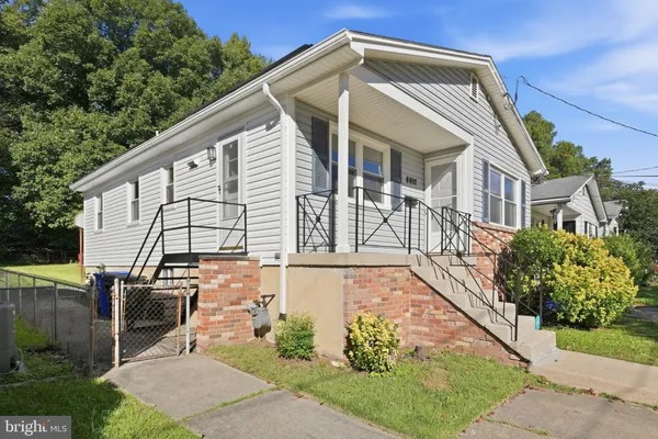 8802 34TH AVE