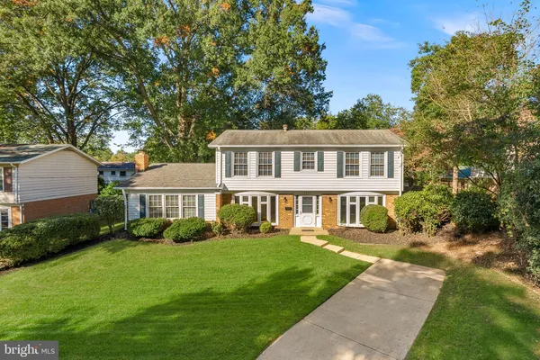 4822 KING RICHARD DR