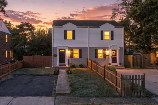 2314 VICTORY DR