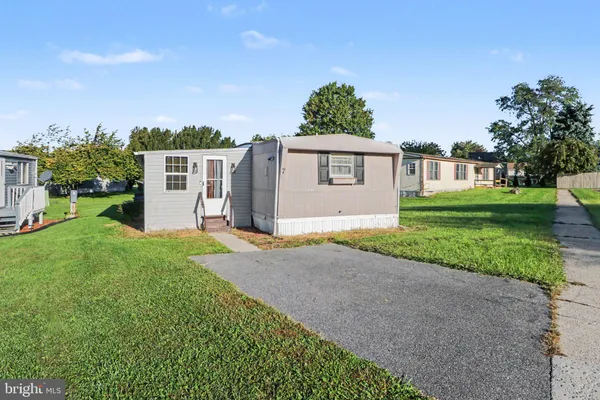 72 ASPEN RD