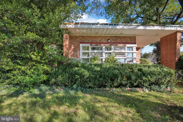28 MIFFLIN BLVD