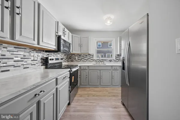 272 MICHELE CIR