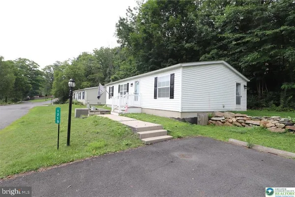 1215 BLUE MOUNTAIN CIR