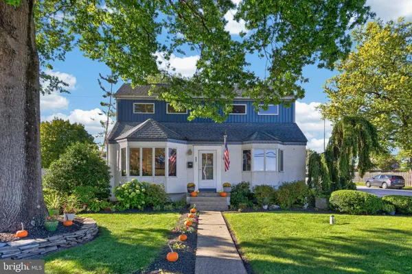 401 PIKELAND AVE