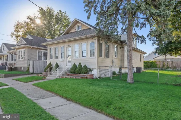 123 BARNABY AVE