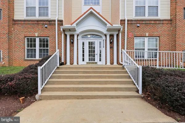 6220 GLEN VALLEY TER 3A