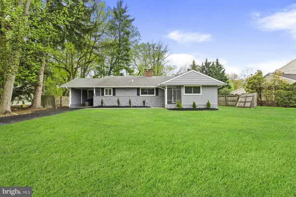 308 KENWOOD DR