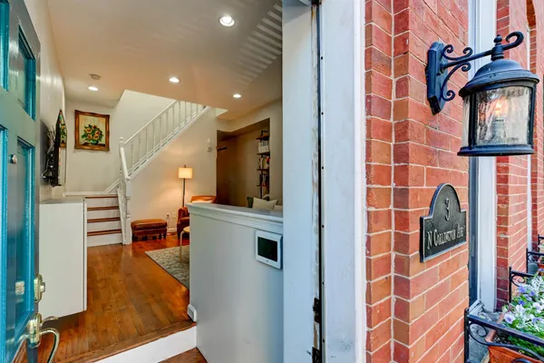 3 N COLLINGTON AVE