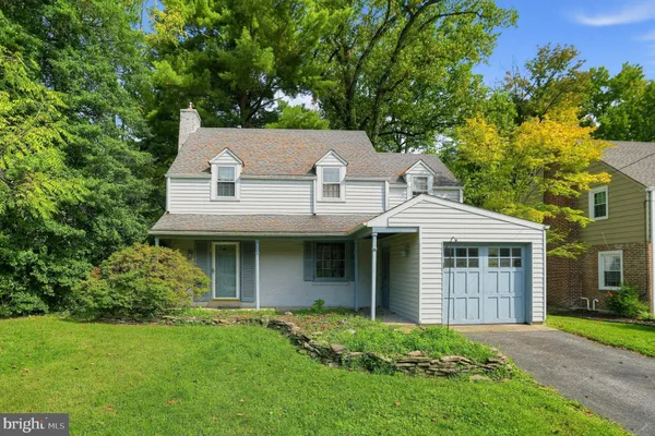 807 WOODSDALE RD