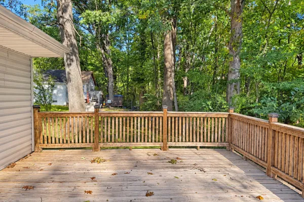 1607 HOLTZ RD