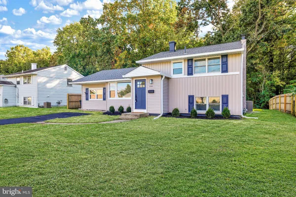 250 STANFORD AVE