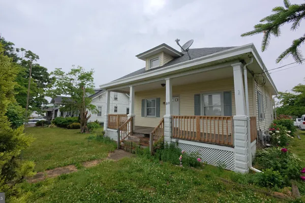 89 ROSENHAYN AVE