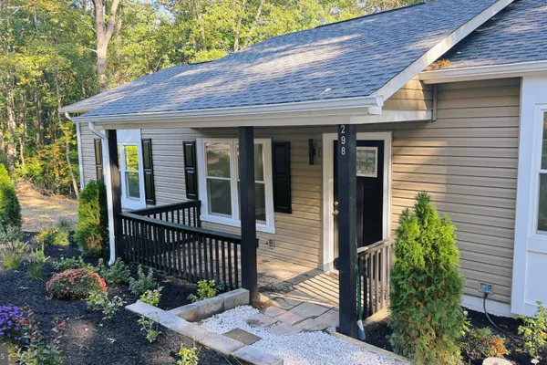 298 HONEY FARM LN