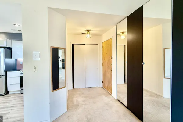 304 TRINITY CT 9