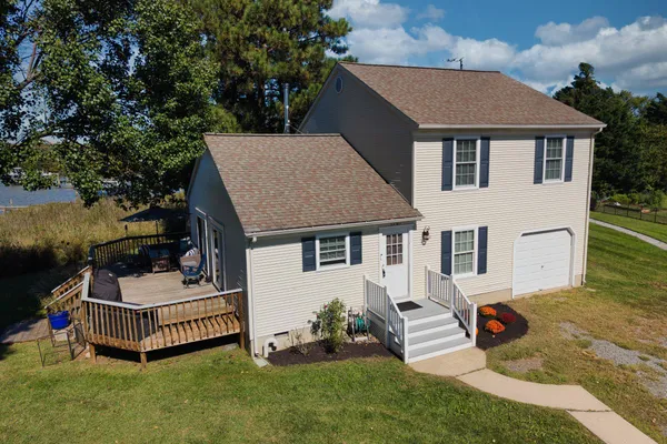 2703 SHERMAN DR
