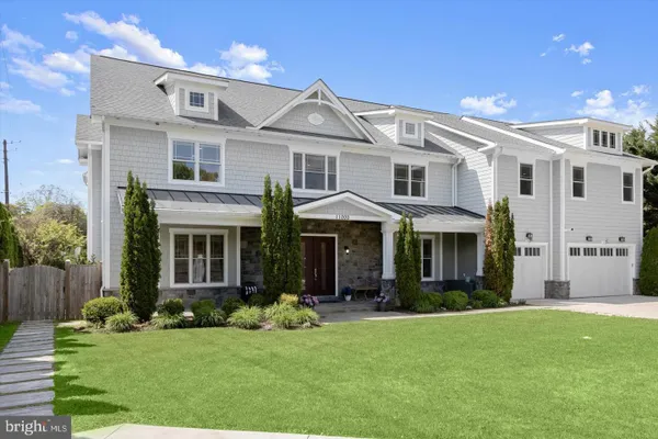 11000 LUXMANOR RD