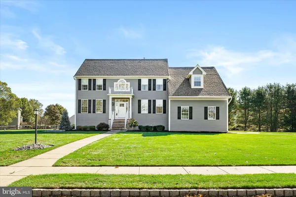 15 SMITH DR