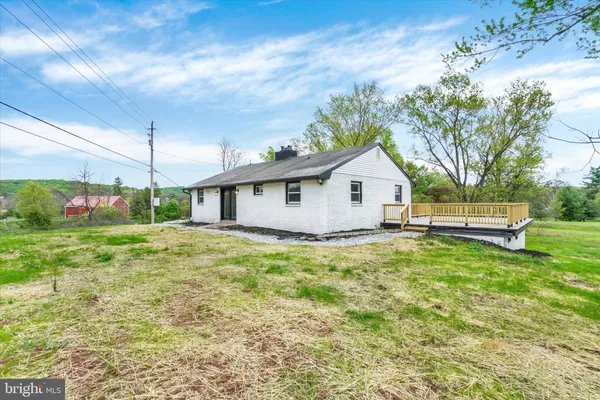 3190 LEWISBERRY RD