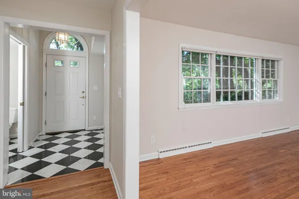 19 PARDOE RD