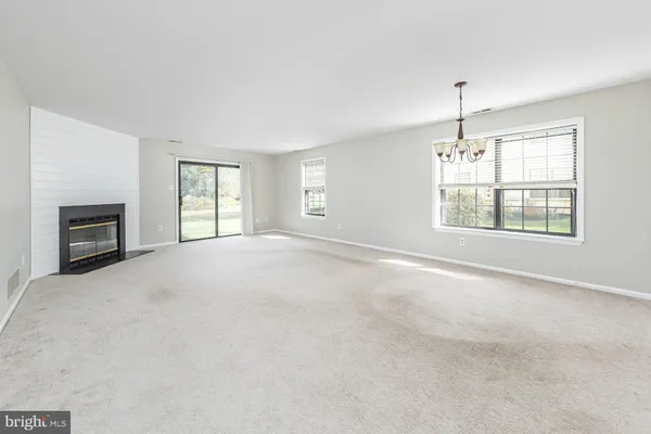 115 ALLENS LN