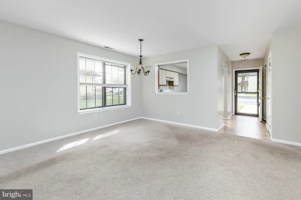 115 ALLENS LN