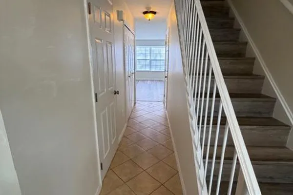 54 HIGH MEADOWS DR