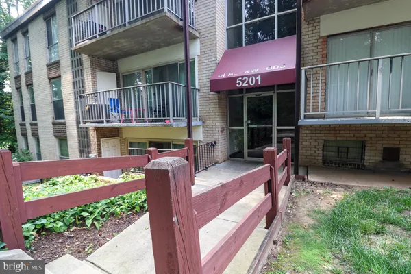 5201 NEWTON ST 202
